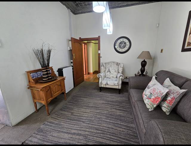 3 BEDROOM FREEHOLD FOR SALE IN ALBERTON NORTH